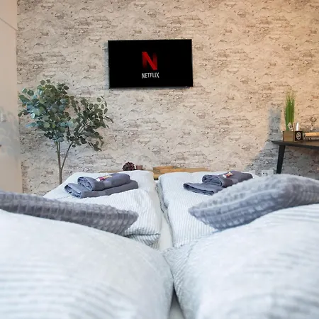 Deluxe For 4 - Free Private Parking - Private Terrace - Private Storage * Winterberg