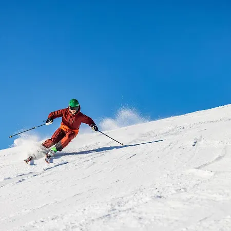 Daire Deluxe For 4 - Free Private Parking - Private Terrace - Private Storage *