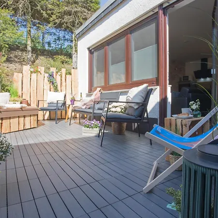 Deluxe For 4 - Free Private Parking - Private Terrace - Private Storage Winterberg