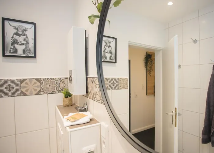 Deluxe For 4 - Free Private Parking - Private Terrace - Private Storage