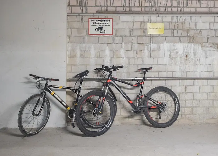 Apartment Deluxe For 4 - Free Private Parking - Private Terrace - Private Storage